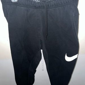 Nike men’s sweatpants joggers